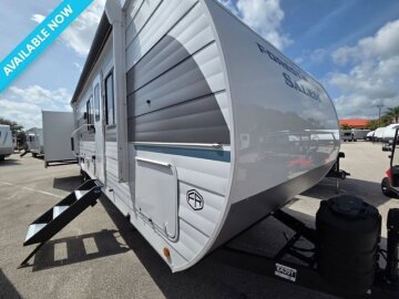 New 2025 Forest River Salem 31KQBTS