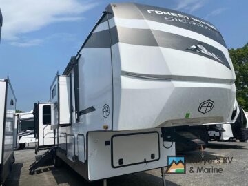 New 2025 Forest River Sierra