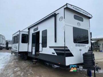 New 2025 Forest River Sierra
