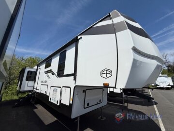New 2025 Forest River Sierra