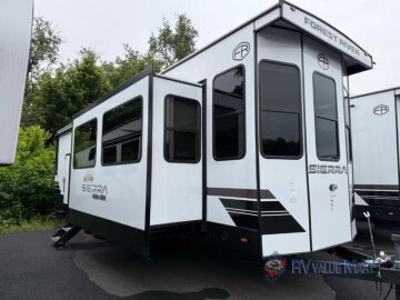 New 2025 Forest River Sierra