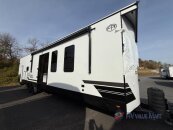 New 2025 Forest River Sierra