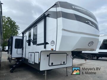 New 2025 Forest River Sierra