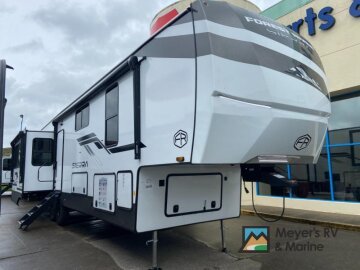 New 2025 Forest River Sierra