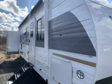 New 2025 Forest River Wildwood