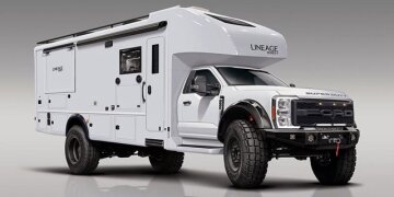 New 2025 Grand Design Lineage