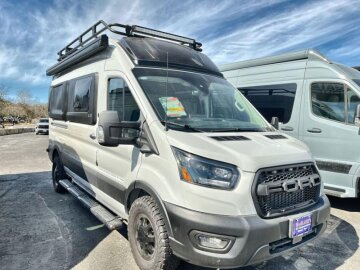 New 2025 Grand Design Lineage