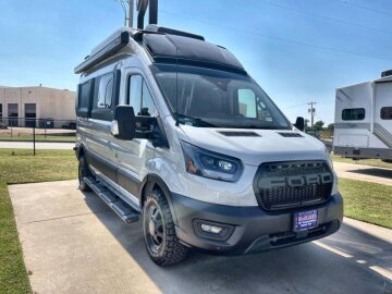 New 2025 Grand Design Lineage