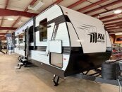 New 2025 Grand Design Momentum 27MAV
