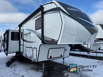 New 2025 Grand Design Reflection 303RLS