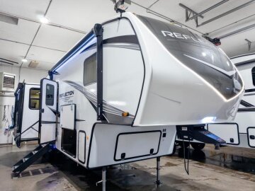 New 2025 Grand Design Reflection 303RLS