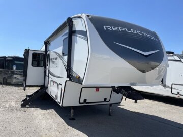 New 2025 Grand Design Reflection 303RLS