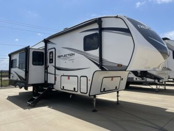 New 2025 Grand Design Reflection 303RLS