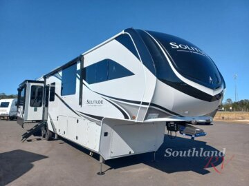New 2025 Grand Design Solitude