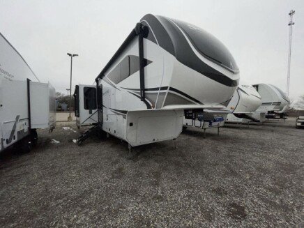 Photo 1 for New 2025 Grand Design Solitude 310GK