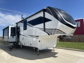 New 2025 Grand Design Solitude