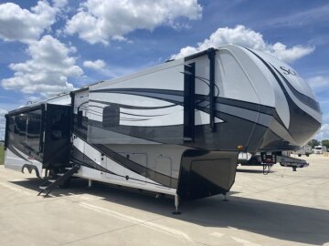 New 2025 Grand Design Solitude