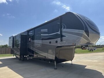 New 2025 Grand Design Solitude 390RK