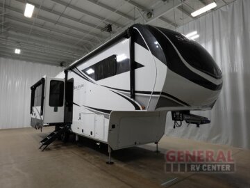 New 2025 Grand Design Solitude 310GK