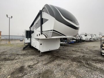 New 2025 Grand Design Solitude 390RK