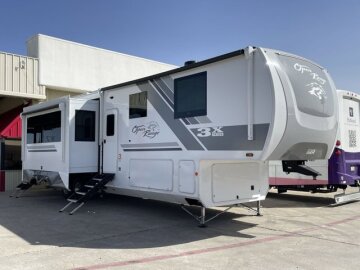 New 2025 Highland Ridge Open Range