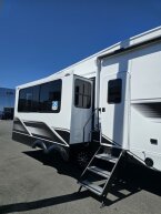 Thumbnail Photo 2 for New 2025 JAYCO Eagle