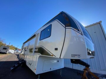 New 2025 JAYCO Eagle