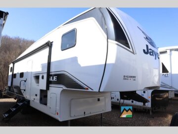 New 2025 JAYCO Eagle
