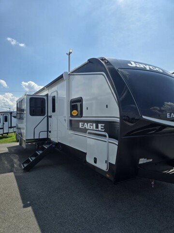New 2025 JAYCO Eagle