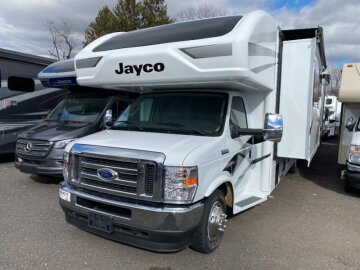 New 2025 JAYCO Greyhawk