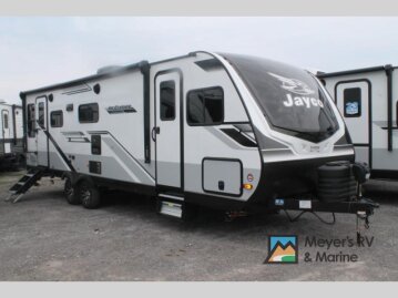 New 2025 JAYCO Jay Feather