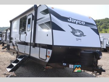 New 2025 JAYCO Jay Feather