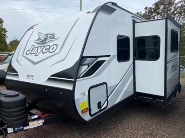 New 2025 JAYCO Jay Feather