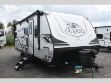 New 2025 JAYCO Jay Feather