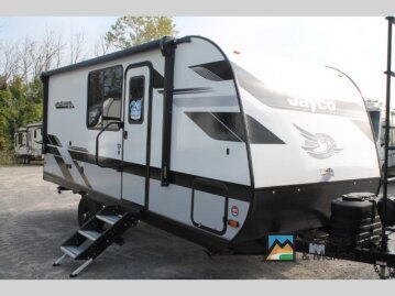 New 2025 JAYCO Jay Feather