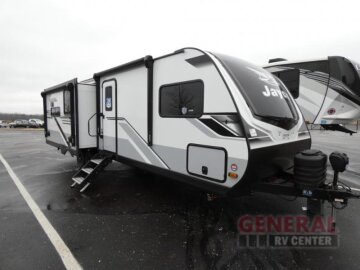 New 2025 JAYCO Jay Feather