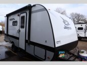 New 2025 JAYCO Jay Feather