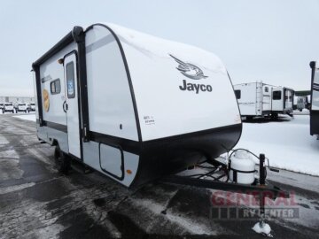 New 2025 JAYCO Jay Feather