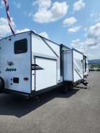 Thumbnail Photo 2 for New 2025 JAYCO Jay Flight