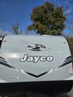 Thumbnail Photo 4 for New 2025 JAYCO Jay Flight