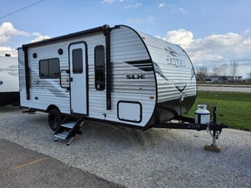 New 2025 JAYCO Jay Flight