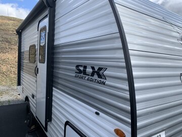 New 2025 JAYCO Jay Flight