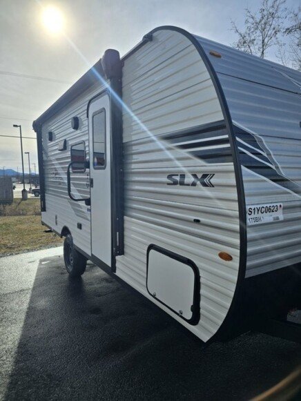 Photo 1 for New 2025 JAYCO Jay Flight
