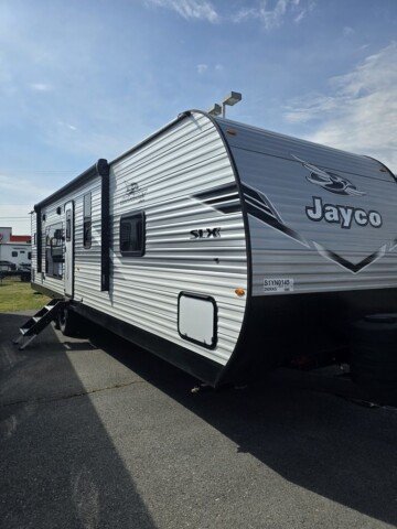 New 2025 JAYCO Jay Flight