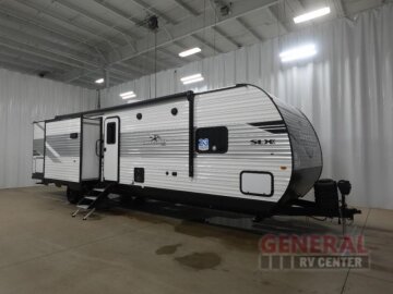 New 2025 JAYCO Jay Flight