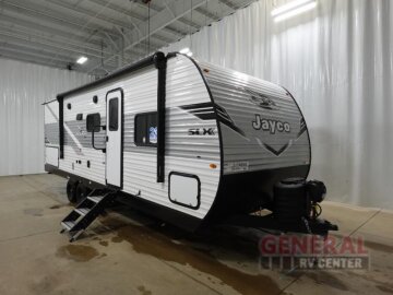 New 2025 JAYCO Jay Flight