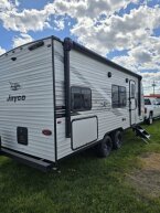 Thumbnail Photo 4 for New 2025 JAYCO Jay Flight