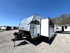 Thumbnail Photo 4 for New 2025 JAYCO Jay Flight