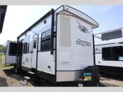 New 2025 JAYCO Jay Flight
