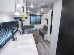 Thumbnail Photo 5 for 2025 JAYCO Jay Flight